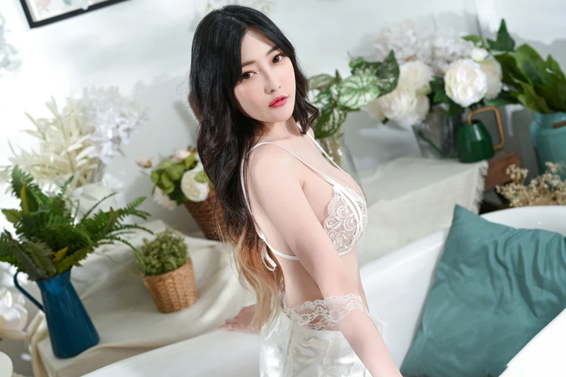 Hình nóng Shen Nana quyến rũ rực rỡ
