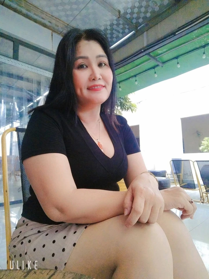 Hình nóng máy bay bà già dâm đãng mê hoặc