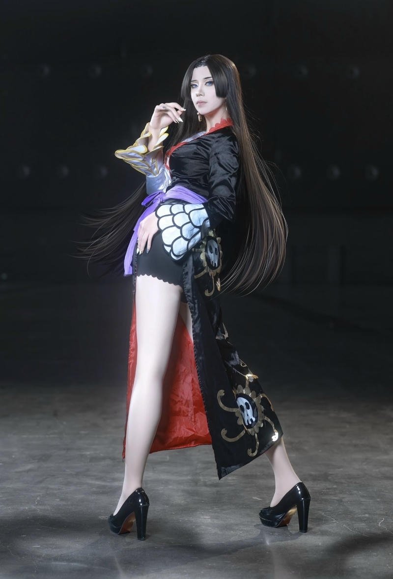 Hóa thân One Piece với bộ đồ hải tặc nổi bật