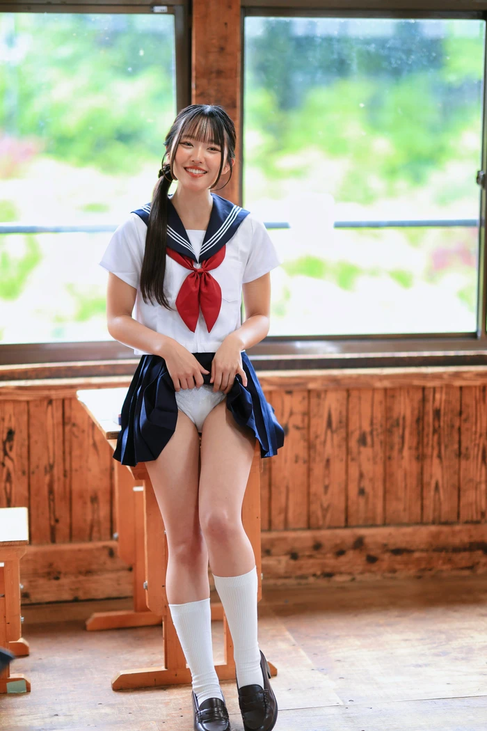 Idol teen sexy tự chụp đầy mê hoặc