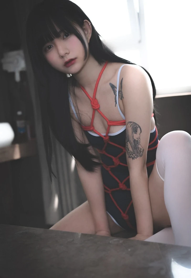 Mềm mại quyến rũ ảnh sex châu Á