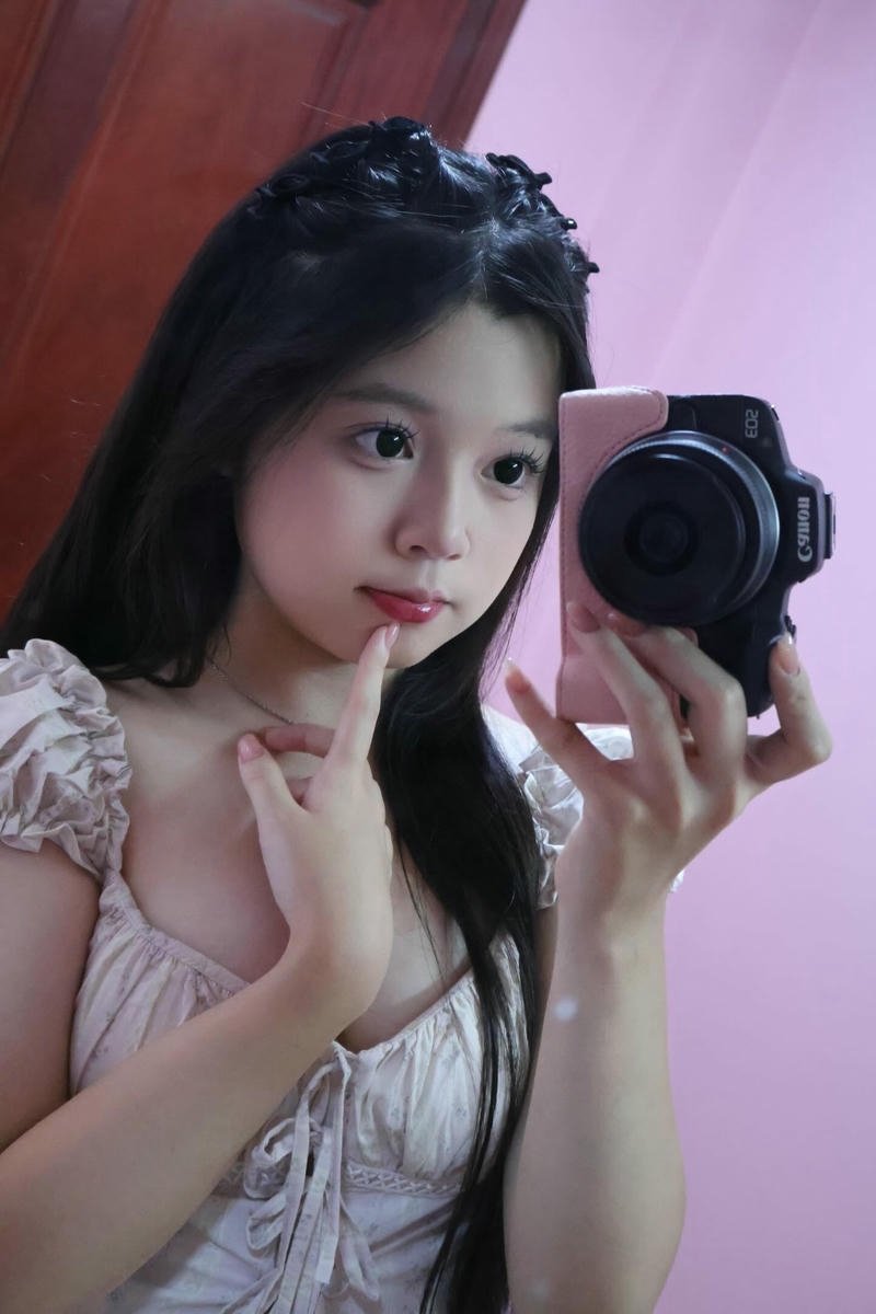 Nàng 18 tuổi xinh cuốn hút mê hồn