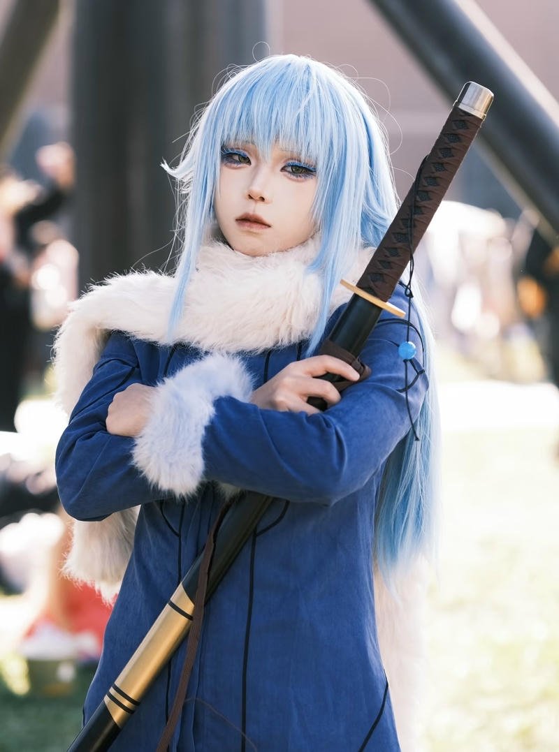 Nhân vật Rimuru cosplay với hình tượng slime chuyển dạng