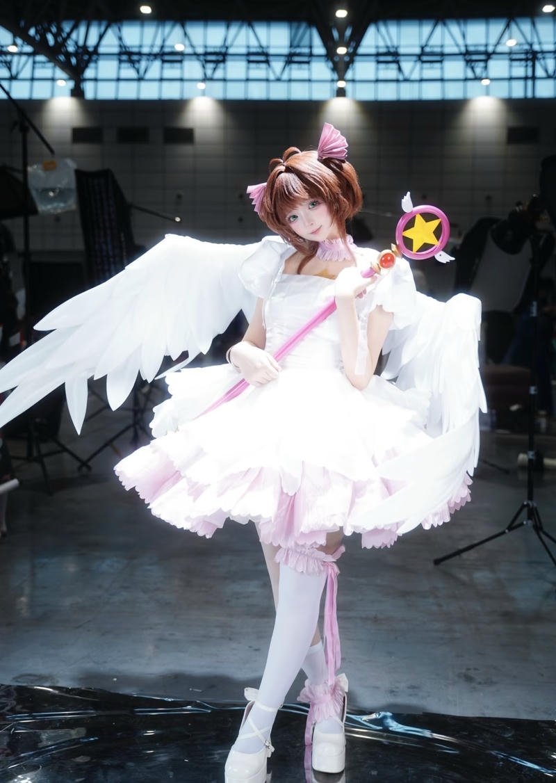 Nhân vật Sakura cosplay với gương mặt cuốn hút