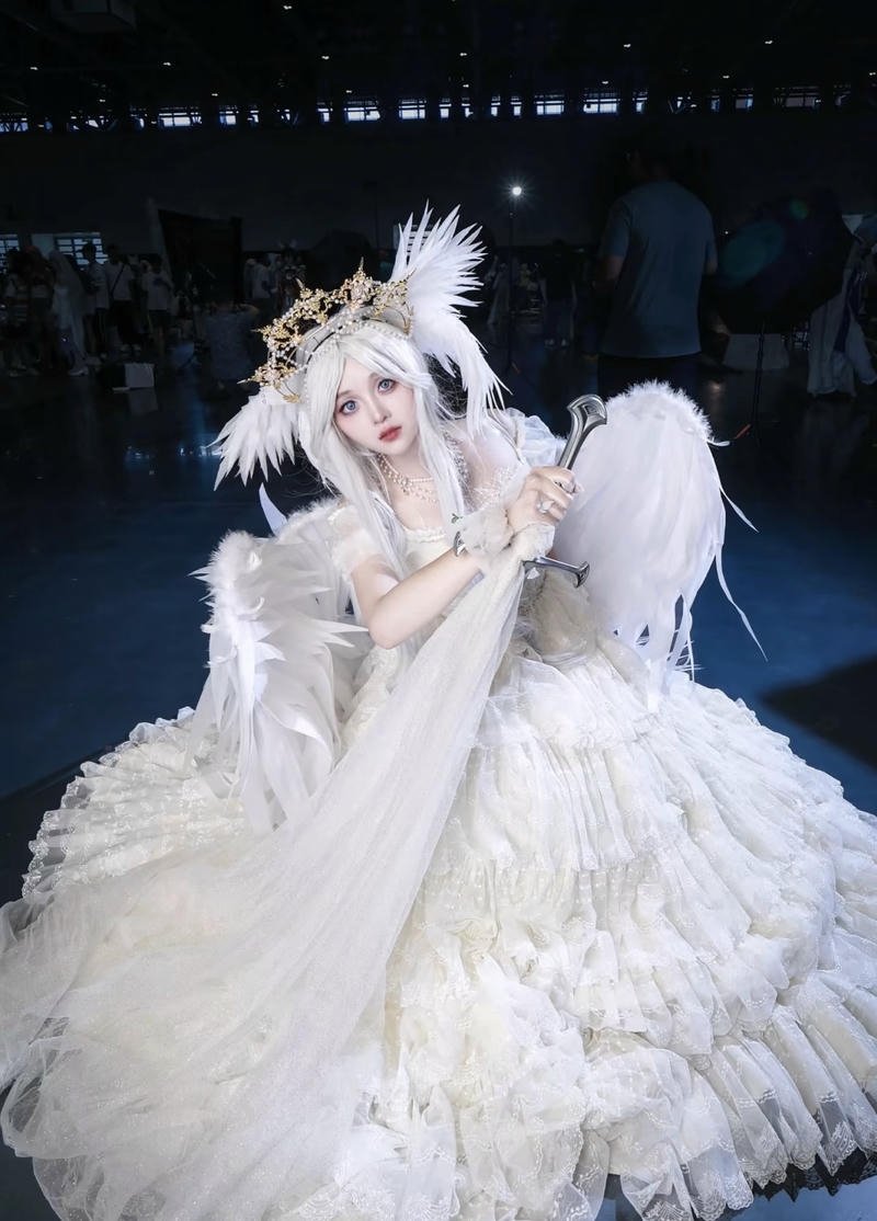 Tạo hình nhẹ nhàng của nhân vật thiên thần cosplay
