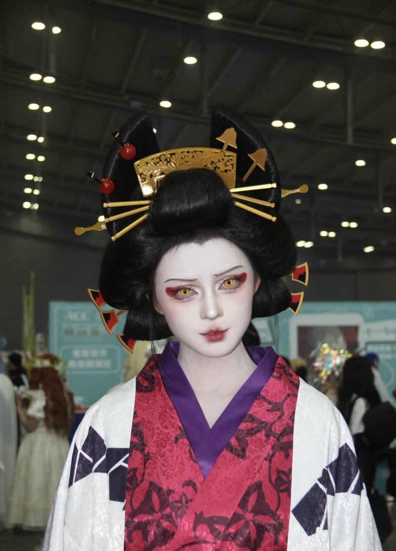 Trang phục Daki cosplay thể hiện nữ quỷ trong Demon Slayer