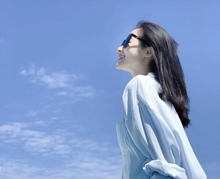 hình avatar xanh biển nhẹ nhàng