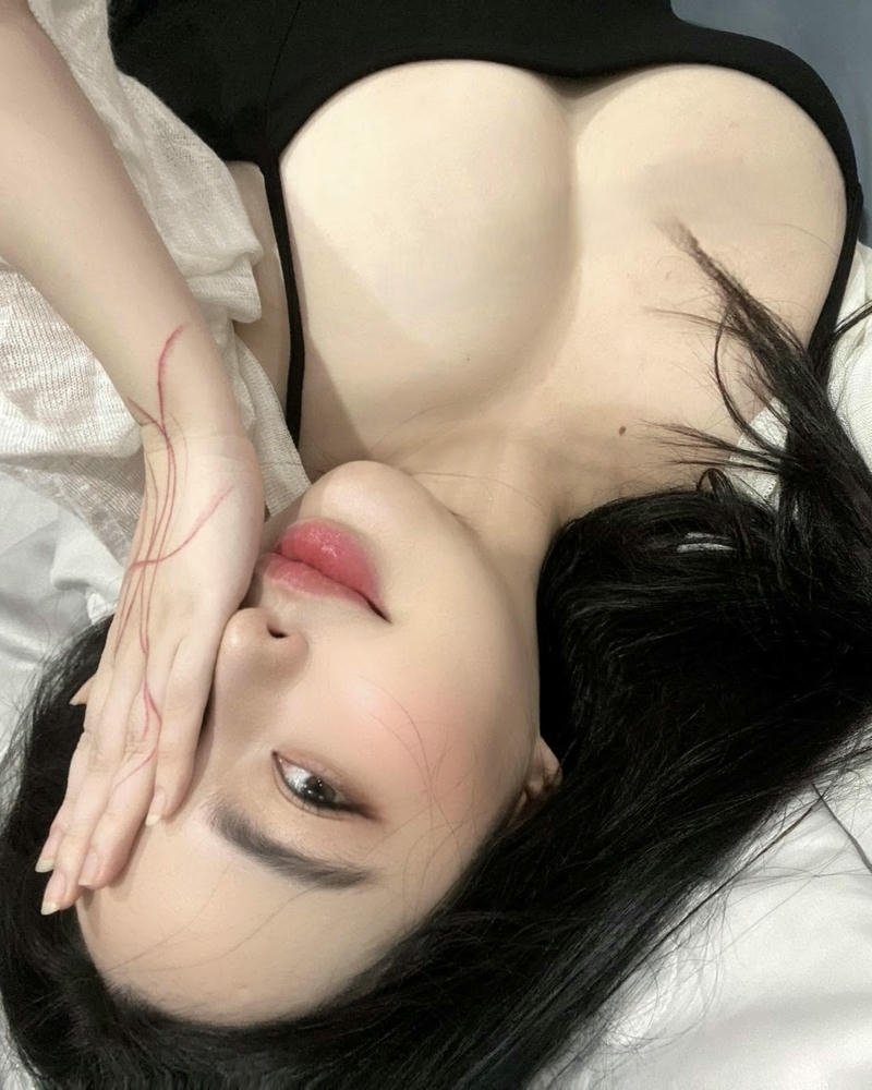 Ảnh gái xinh vú khoe vú to đẹp mê hoặc