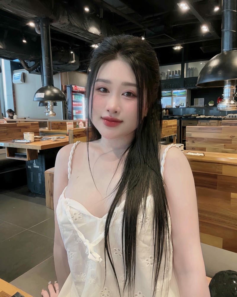 Cô nàng 9x xinh sexy tuyệt đối