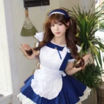 Gái xinh mặc đồ hầu gái tạo dáng đáng yêu trong phòng