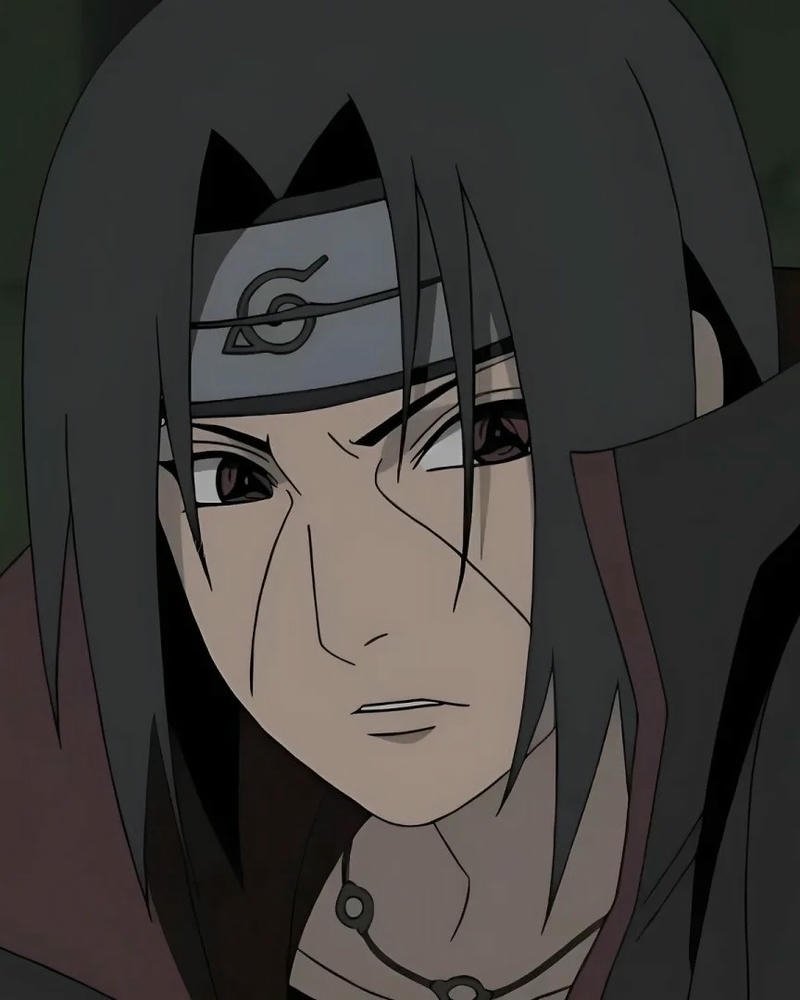 Itachi Sharingan nhìn cận mặt đầy uy lực