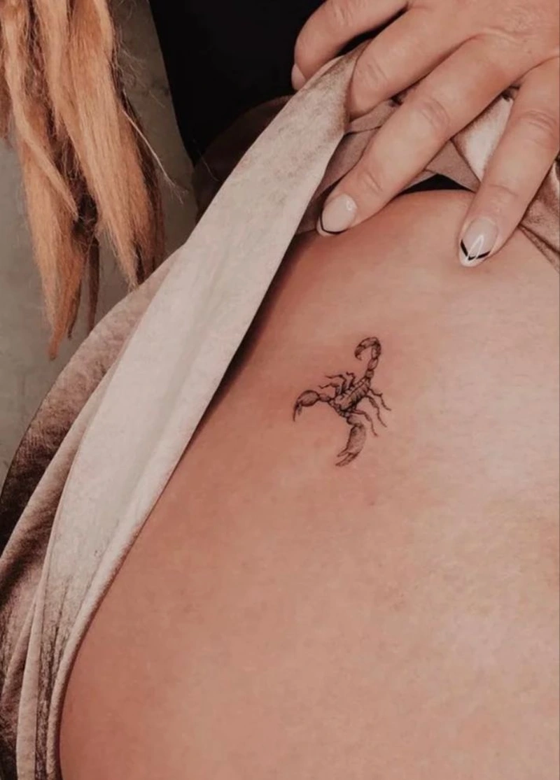 Ảnh hình xăm mông nữ phù hợp tham khảo mẫu tattoo đẹp mắt