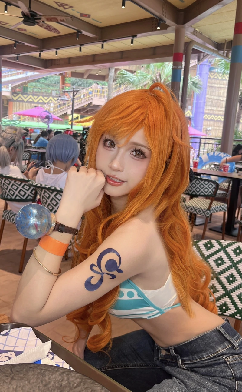 Ảnh nami mặc bikini đẹp cực nội