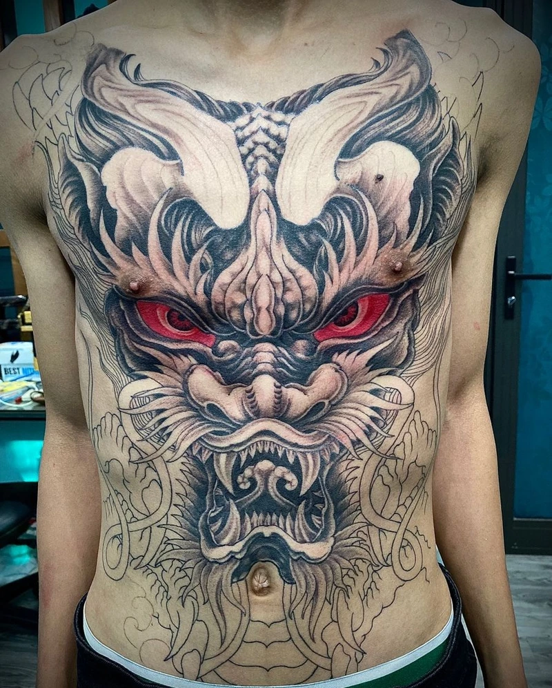 Biomechanical phủ bụng mang phong cách tương lai ấn tượng