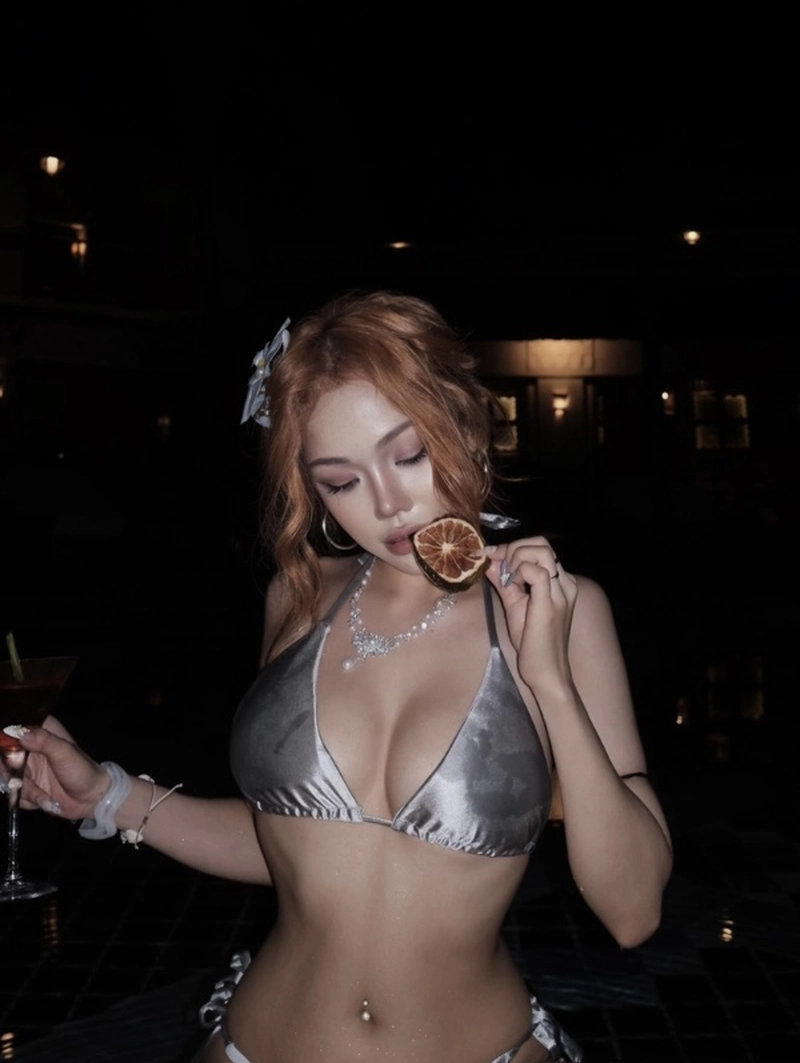 Dương mỹ diện bikin đi biển đầy cảm hứng