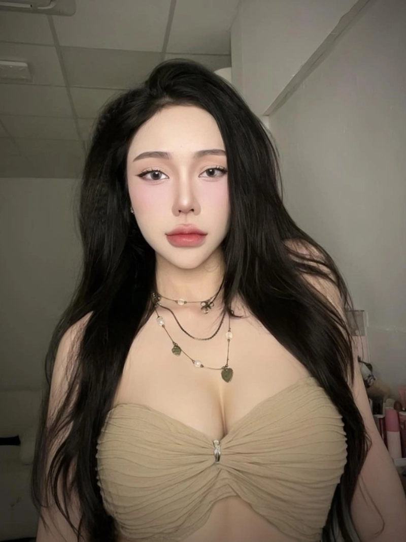 Dương mỹ diện bikini tóc dài sang chảnh