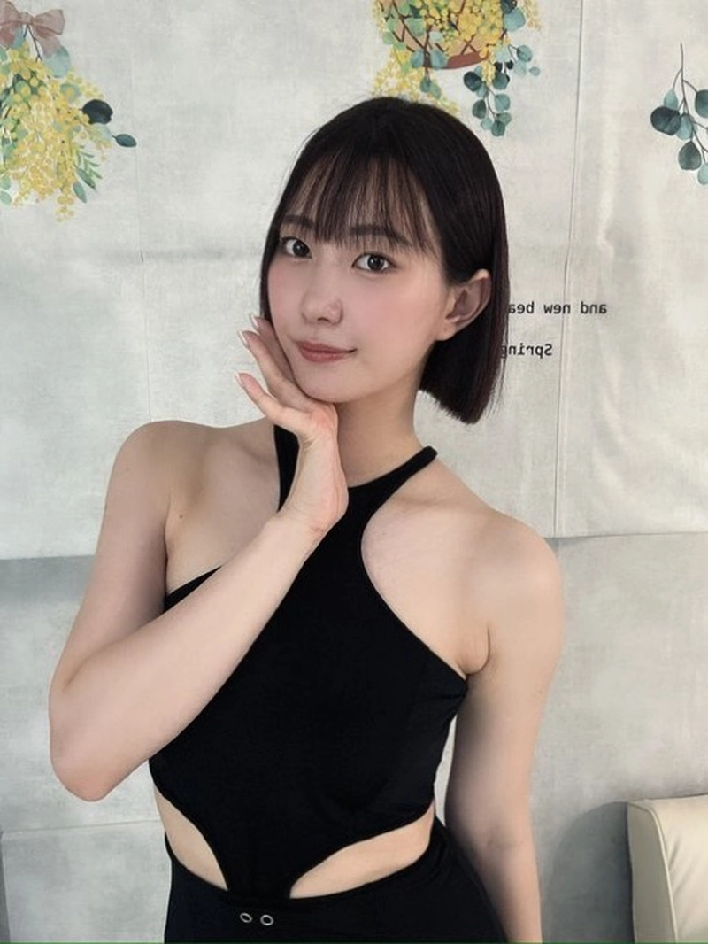 Gái đẹp Akari Mitani bikini sexy cute