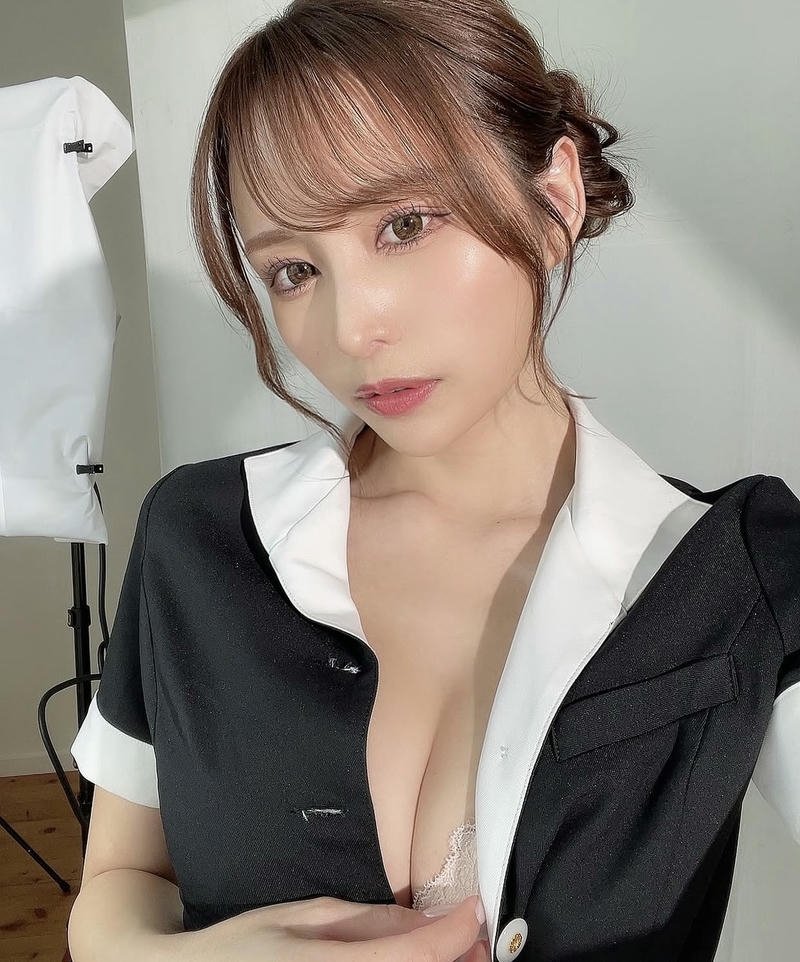 Gái đẹp Mayuki Ito bikini sexy đơn giản