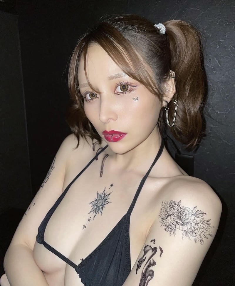 Gái đẹp Mayuki Ito bikini sexy nhỏ cực lạ
