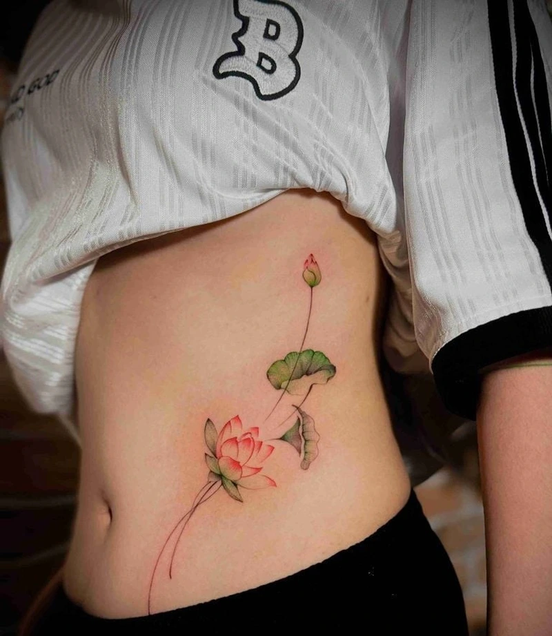 Gợi ý tattoo bụng nữ phong cách hiện đại được yêu thích
