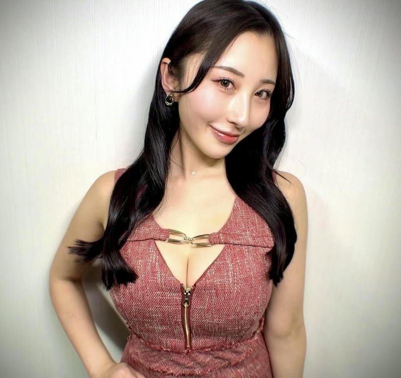 Hình Mina Kitano bikini sexy cừoi xinh