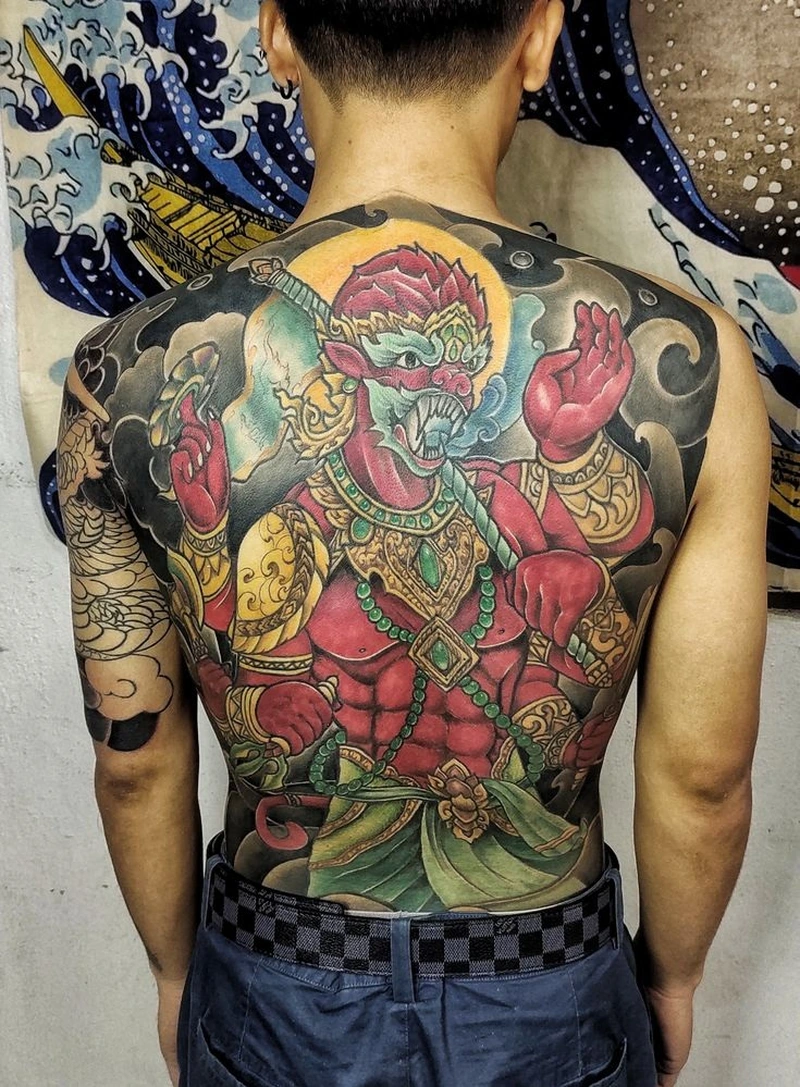 Hình ảnh Tattoo nhật cổ full lưng nam với chi tiết sắc nét