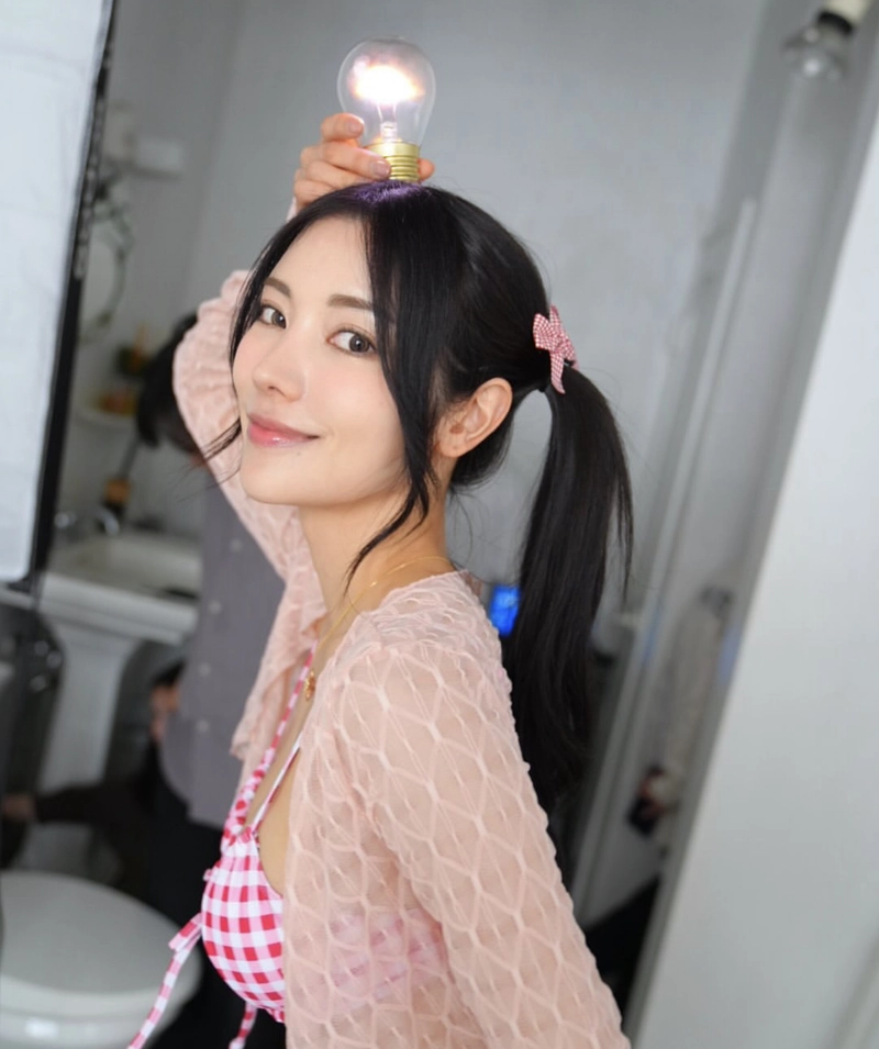 Hình karen kaede bikini sexy mỉm cười nhẹ nhàng