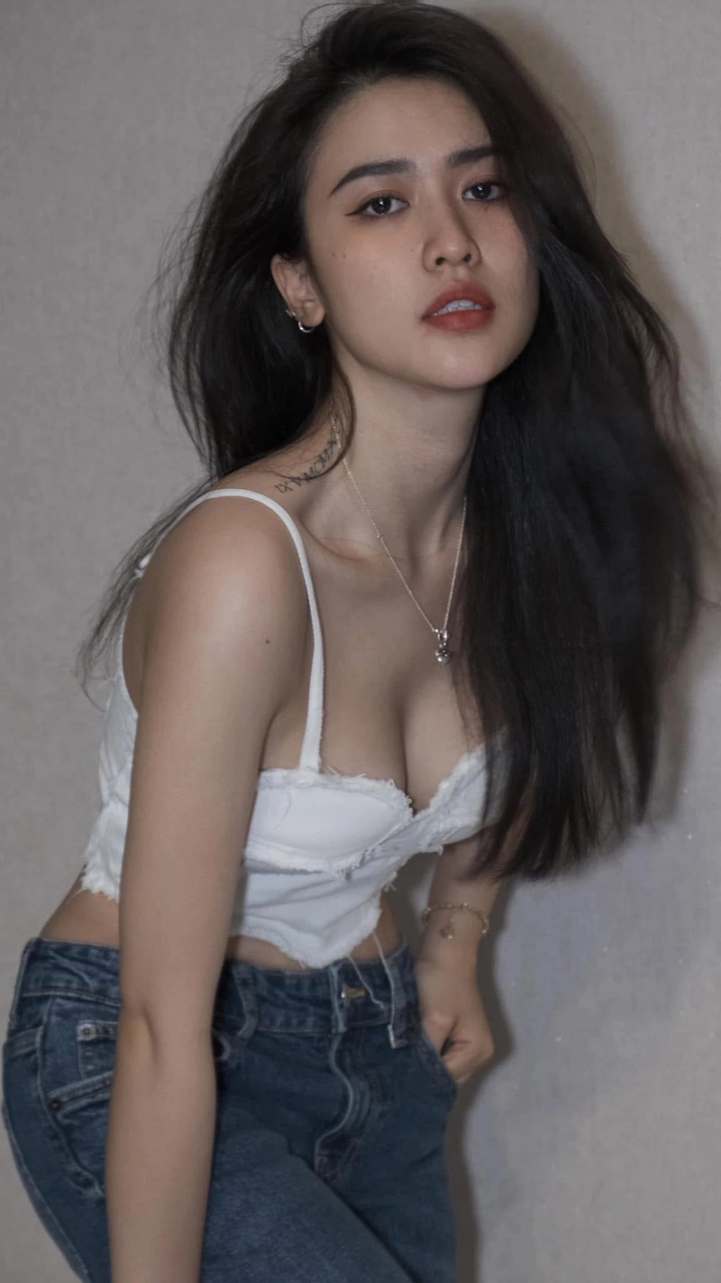 Hình quyên qui bikini chụp hình lookbook