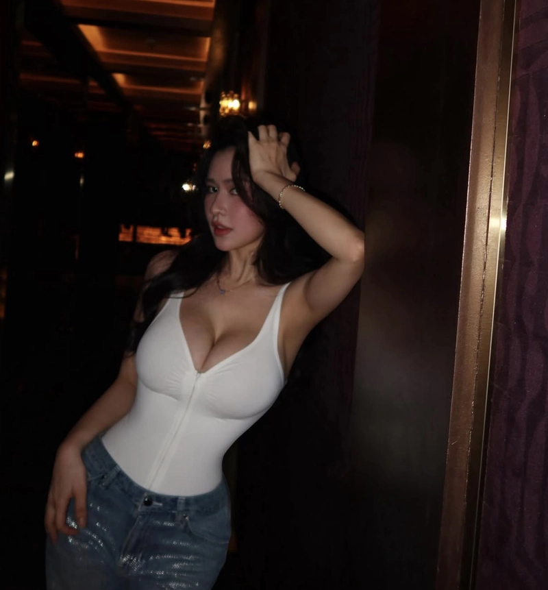 Hình quyên qui bikini cực đẹp và hot