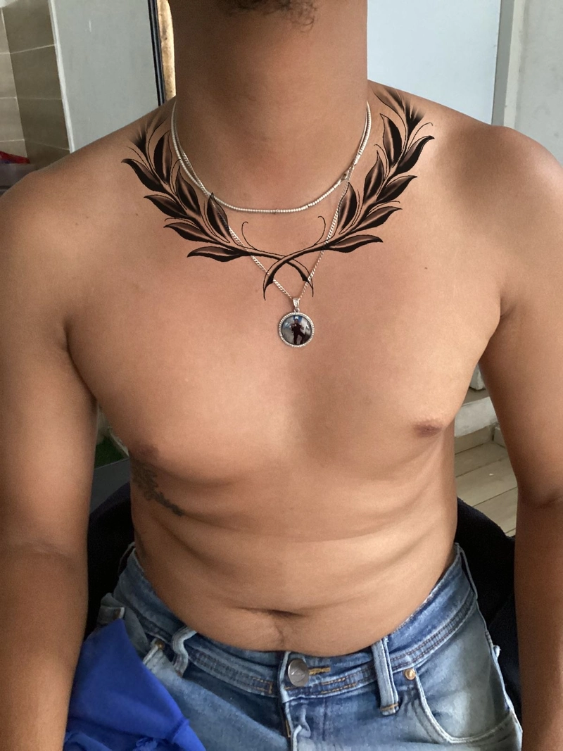 Hình xăm xương quai xanh nam mang nét tattoo đầy chất