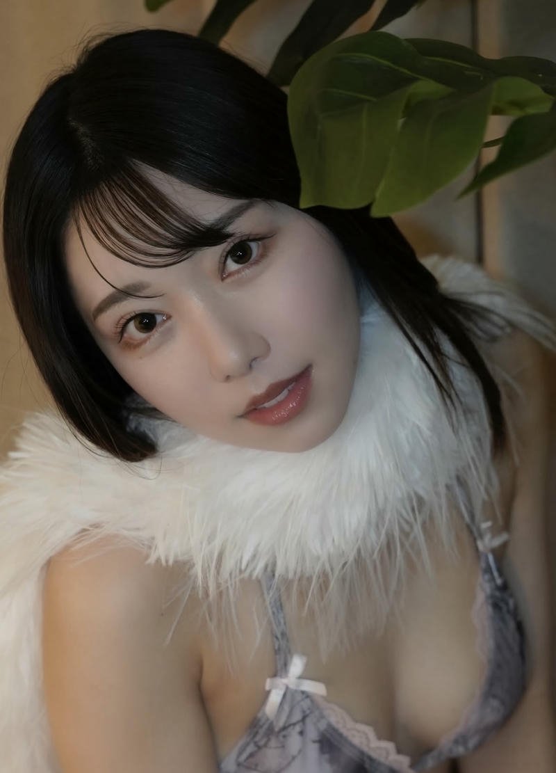 Hot girl Mei Satsuki bikini sexy quàng khăn