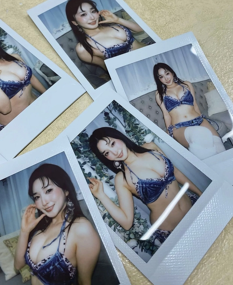 Hot girl Nhật Kasumi Tsukino bikini sexy