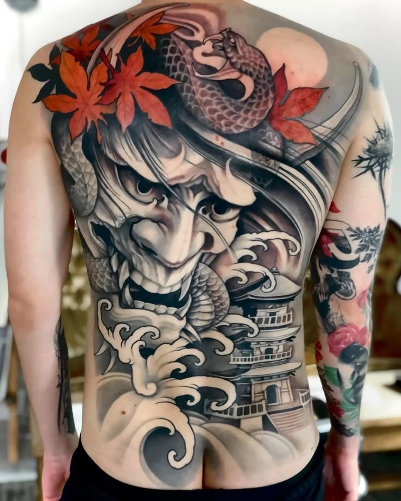 Khung hình tattoo full lưng nam phù hợp tham khảo phong cách mạnh