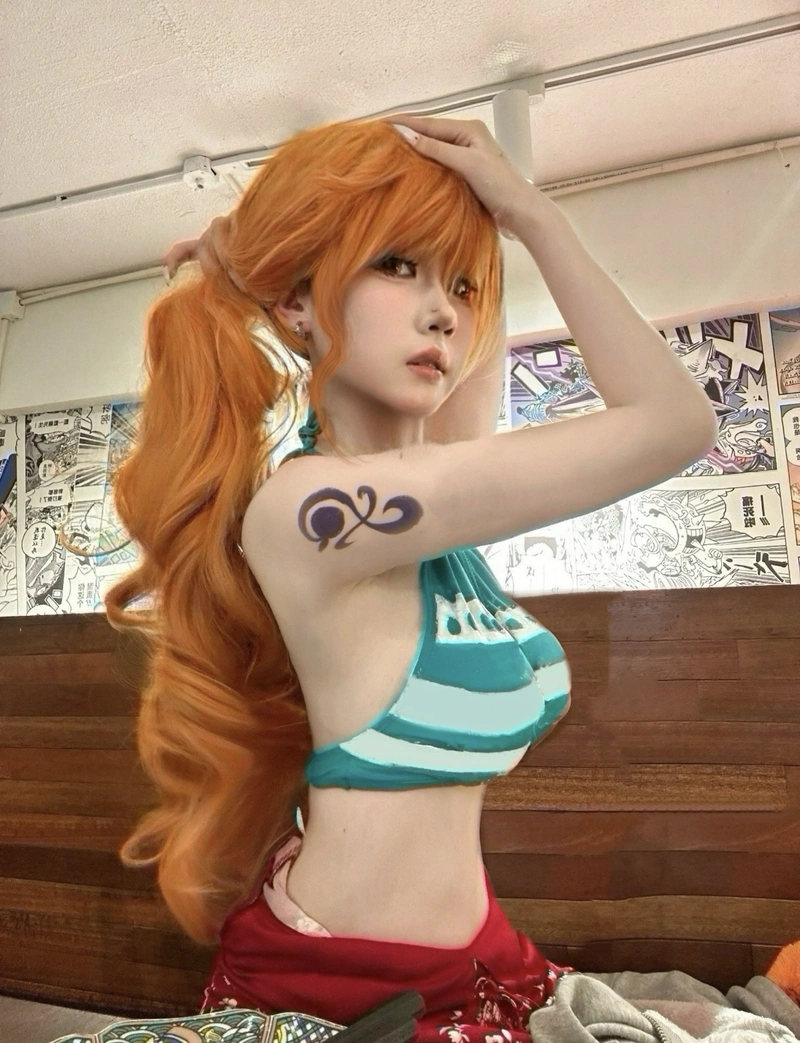 Nami mặc bikini tóc cam cute nhất