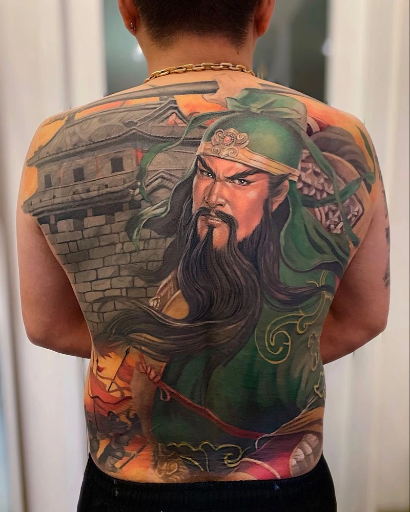 Tattoo full lưng nam cùng họa tiết sóng nước đậm chất Nhật