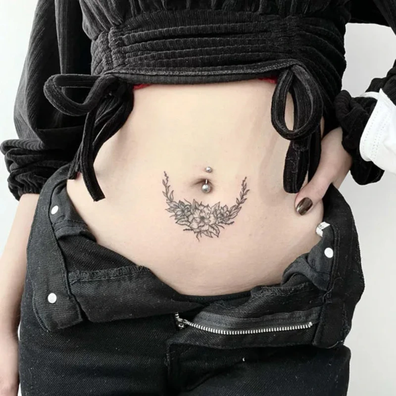 Vibe nữ tính giúp hình xăm trở nên nổi bật hơn