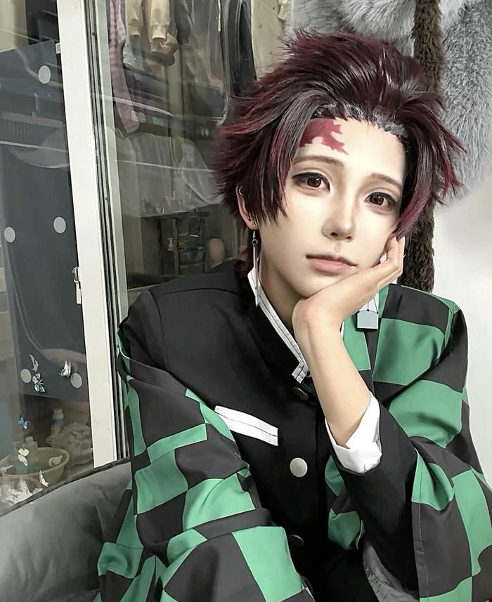ảnh tanjiro cosplay khuôn mặt đẹp