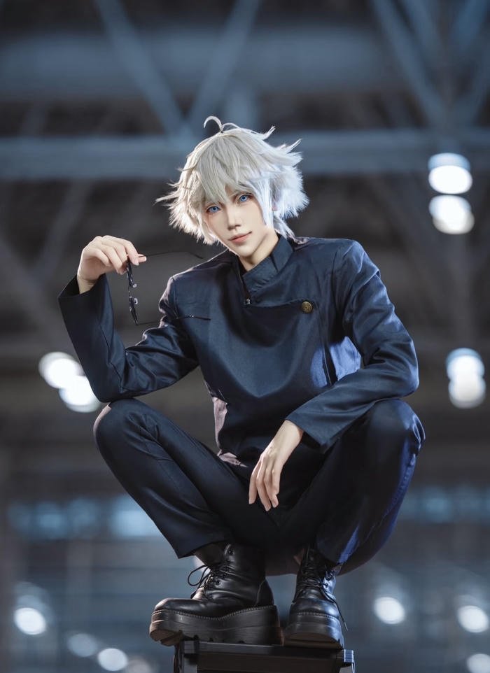 cosplay gojo phong độ nam tính