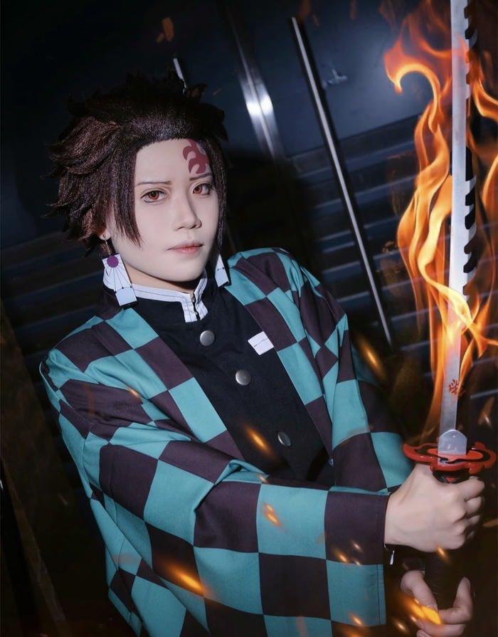 cosplay tanjiro ngoại hình sáng sủa