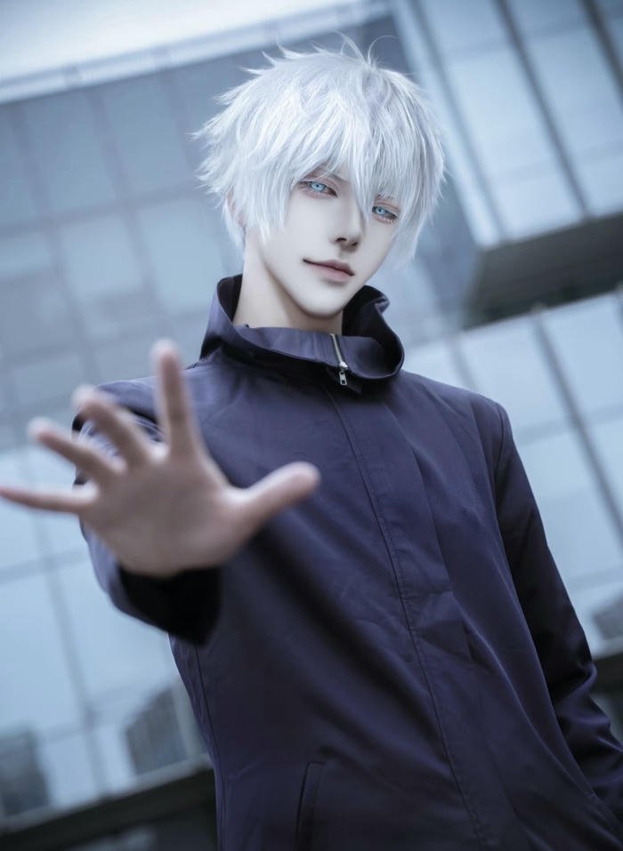hình ảnh cosplay gojo ánh mắt sắc