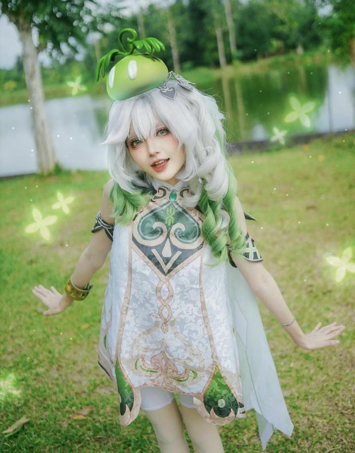 hình ảnh cosplay nahida tóc trắng