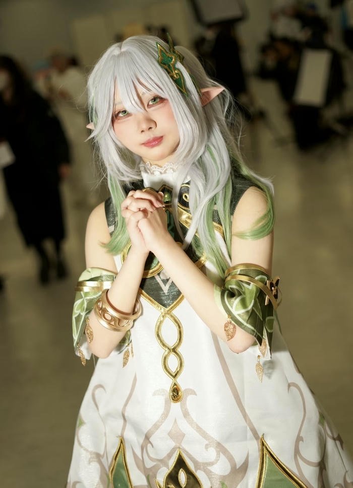 hình ảnh nahida cosplay tóc mượt