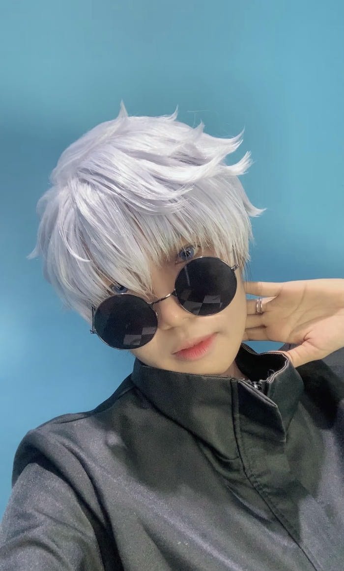 trai đẹp cosplay gojo diện mạo sáng