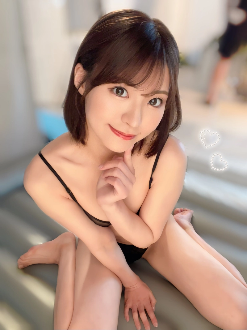 Ảnh Natsu Tojo bikini sexy mơ màng