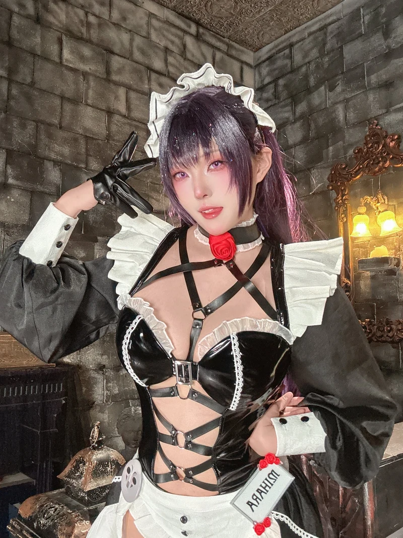 Cô gái với thần thái cuốn hút trong Luisa cosplay