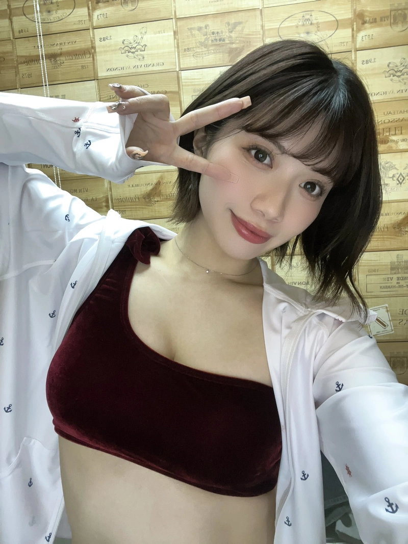 Gái nhật Nozomi Ishihara bikini sexy đáng yêu