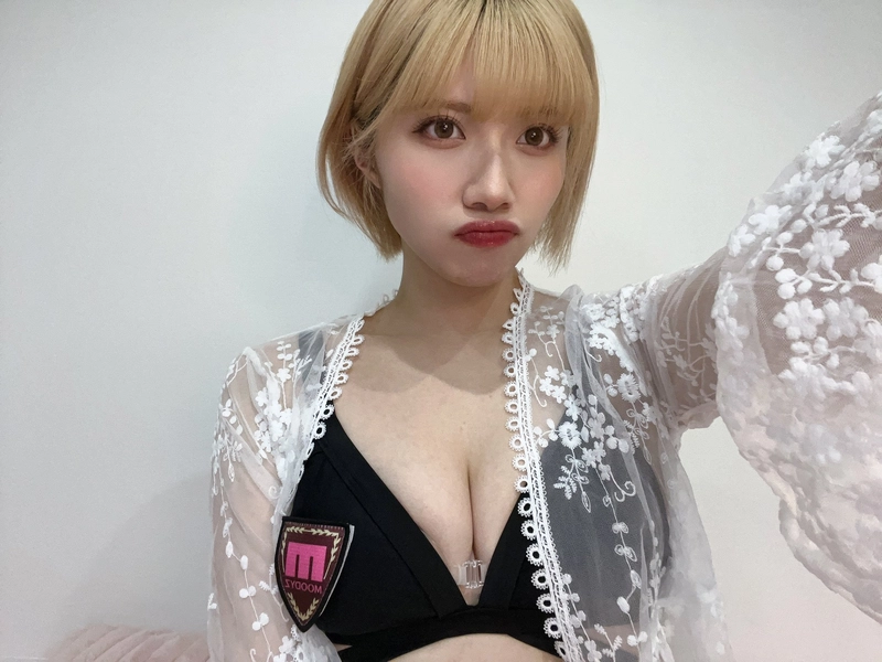 Gái nhật Nozomi Ishihara bikini sexy dỗi hờn