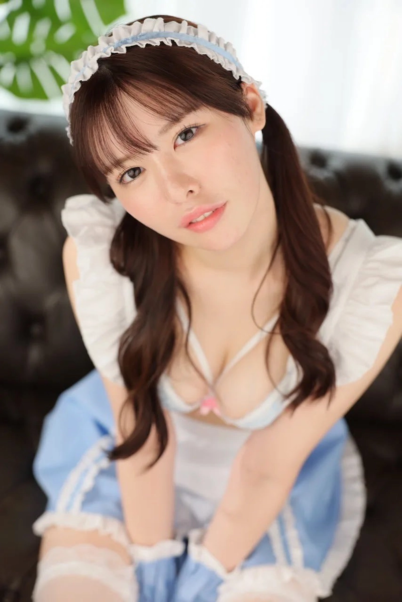 Gái xinh Rei Kuroshima bikini sexy đáng yêu