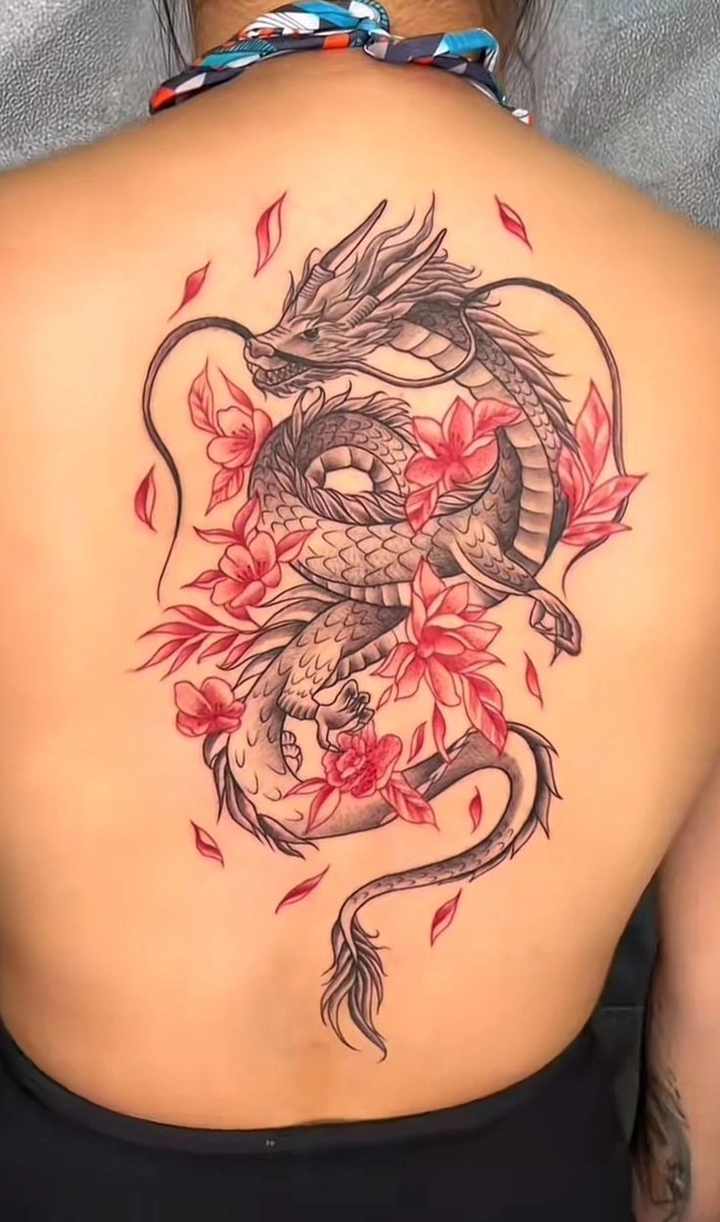 Hình ảnh tattoo lưng nữ dành cho người tìm ý tưởng xăm