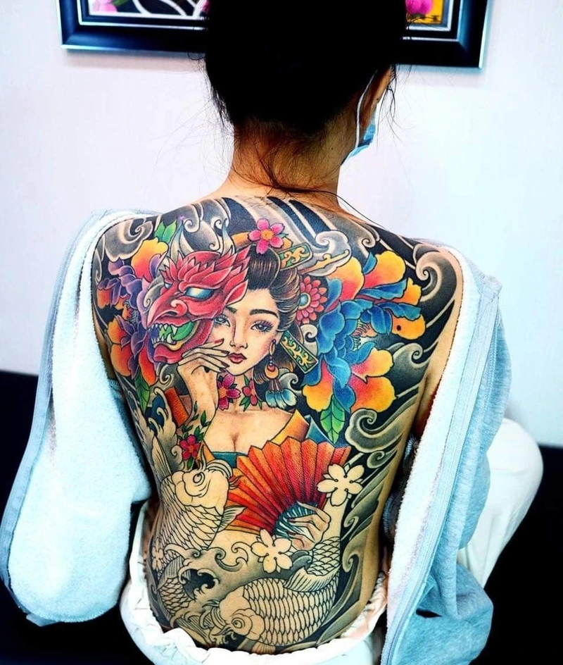 Hình tattoo kín lưng được nhiều người lưu lại tham khảo